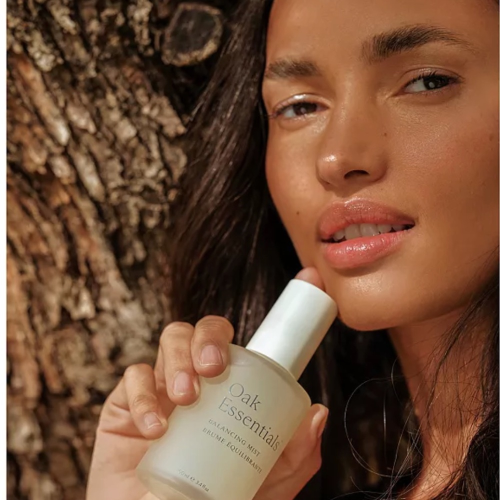Oak Essentials Balancing Mist - Picture 3 of 4